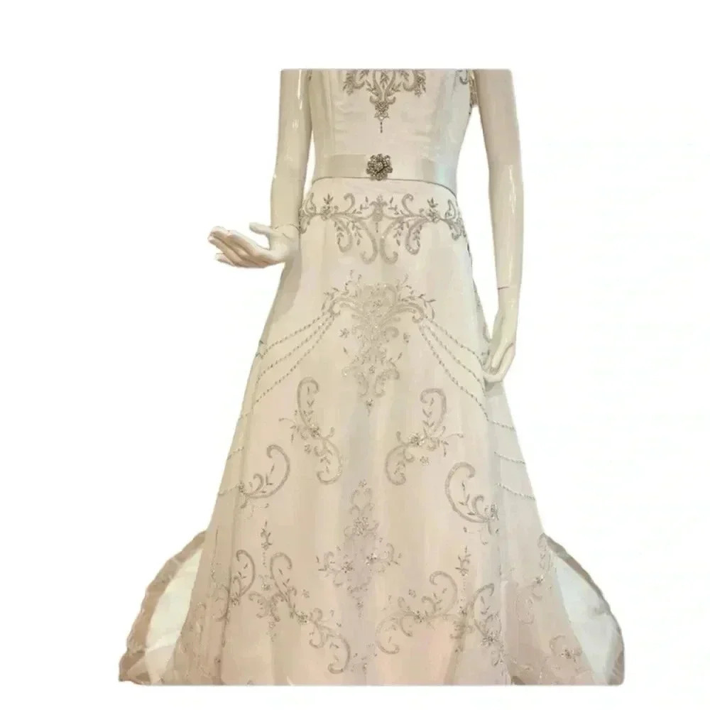 Oleg Cassini David's Bridal Stunning Wedding Dress